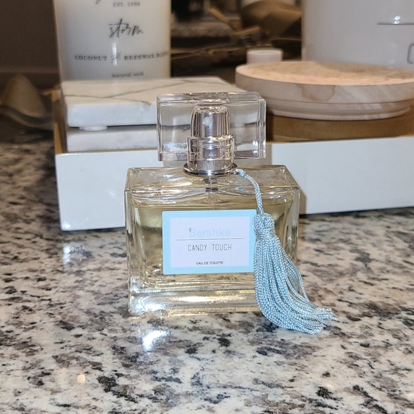 Канди тач. Стиральная машина candy smart touch. Канди тач бершка духи купить. Духи бершка женские голубые. Бершка духи candy touch.